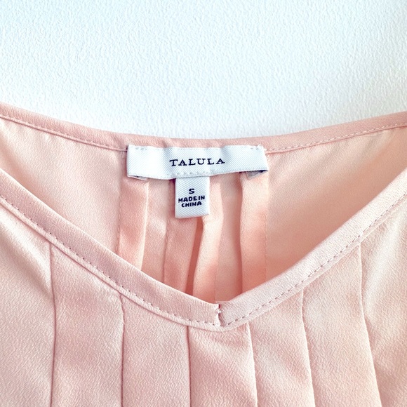 Aritzia Talula Light Pink Pleated Blouse Top - size small - Picture 5 of 6